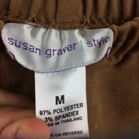 Ladies Susan Graver Camel Aztec print Set - Picture 3 of 8